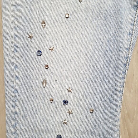 Levi's 501 Studded Jeans - Picture 7 of 7